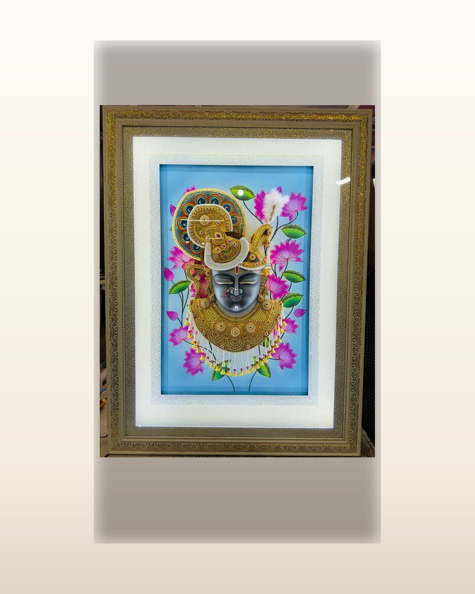 Divine Shrinathji — Lotus LED Edition
